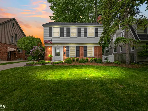 962 Lincoln Rd, Grosse Pointe, MI 48230