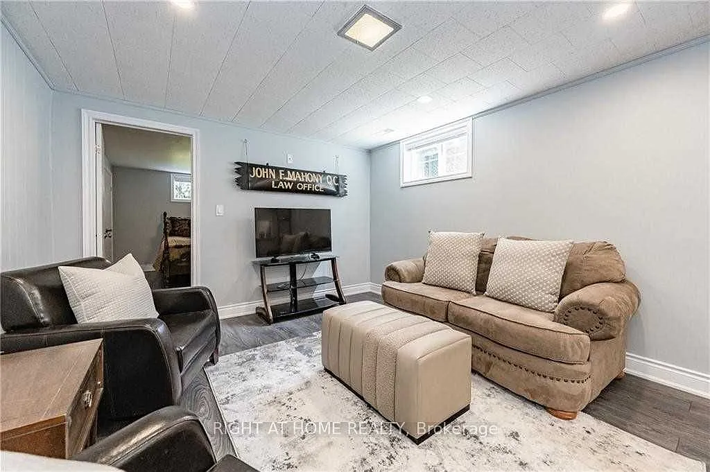2 bed, $1,799 — Photo 4