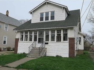 41 25th St NW, Barberton, OH 44203