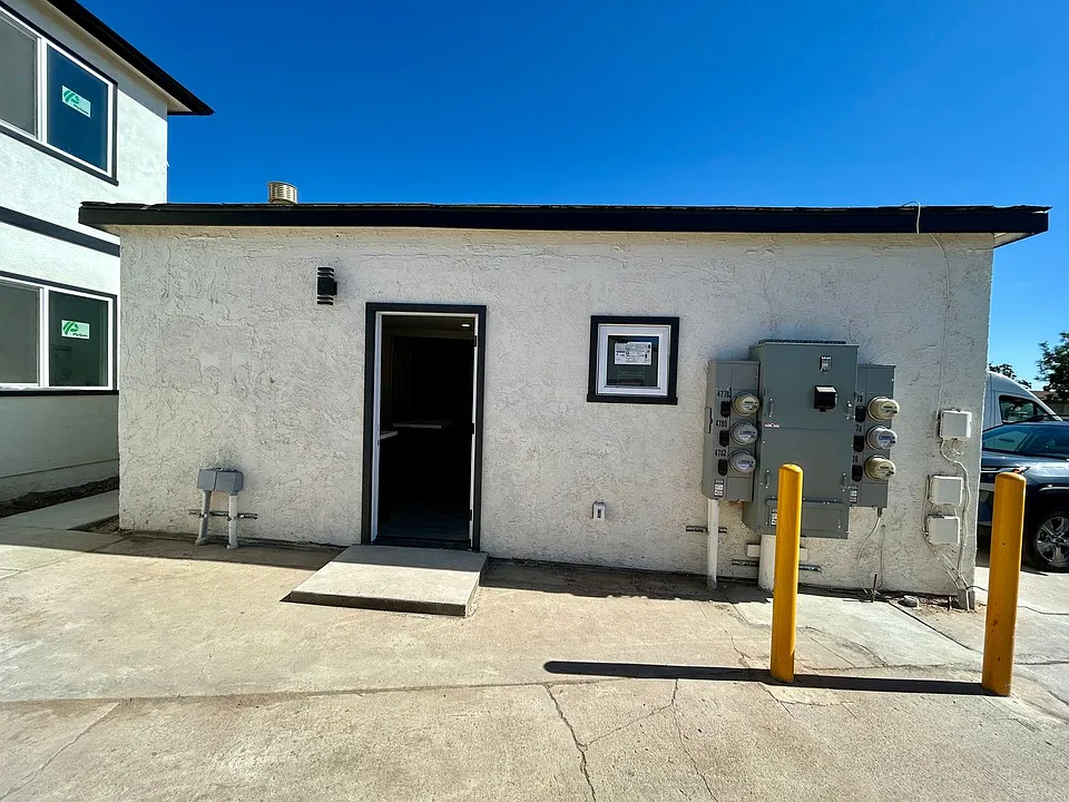 4776-4778 1/2 Castle Ave #4774