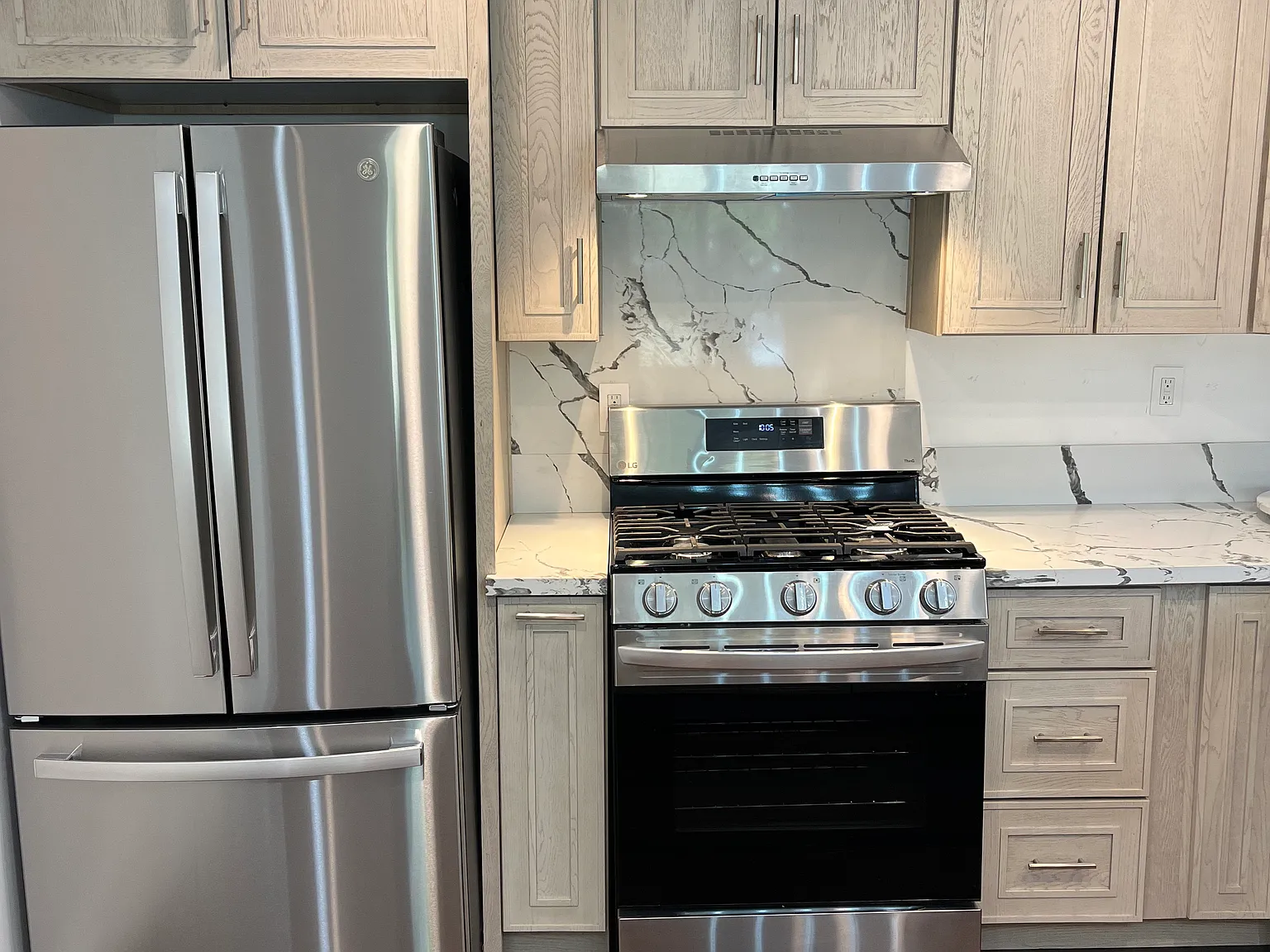 1 bed, 560 sqft, $1,800 — Photo 2