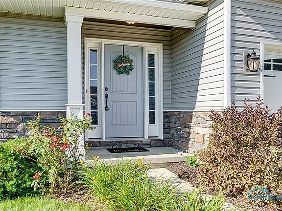 3rd image of 8913 Red Hawk Ct