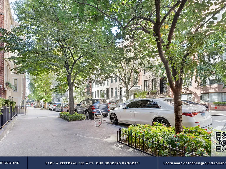 340 E 51st St #4J — Photo 20