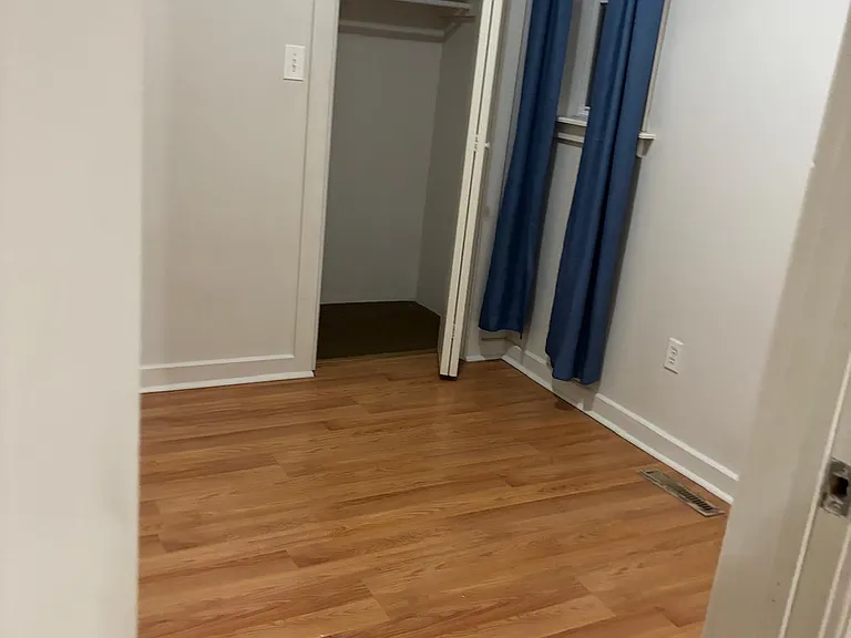 10 Close St #1 — Photo 12