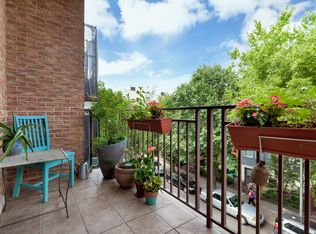 114 India St APT 3A, Brooklyn, NY 11222