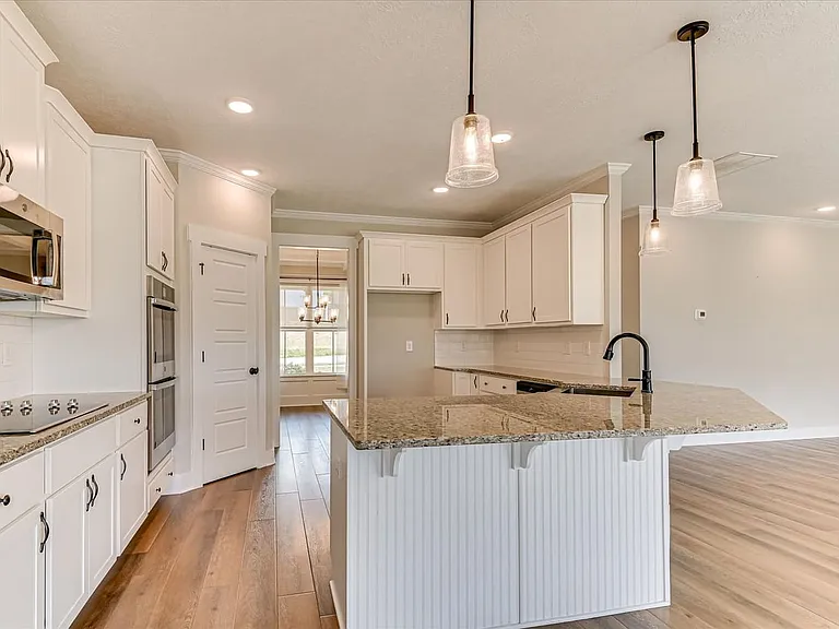 419 Barrow Ln — Photo 32
