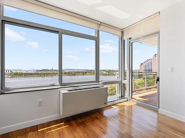 25 Hudson St #805 — Photo 24
