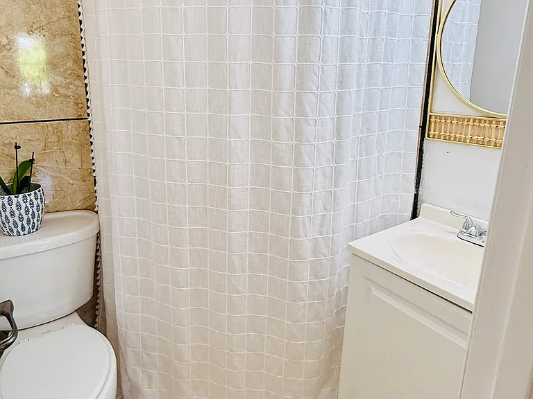 871 NW Sunset Dr #5 — Photo 9