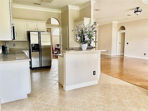 Brekfast area view to living room