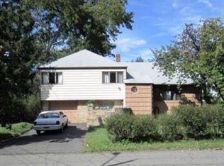 122 Druid Ave, Dumont, NJ 07628