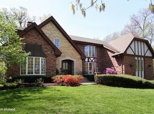 133 Indianwood Ln, Indian Head Park, IL