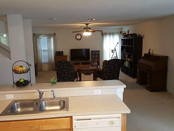 4th image of 837 Clifton Hills St