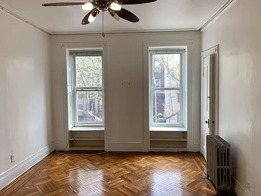 Rented by City Roots Realty | media 8
