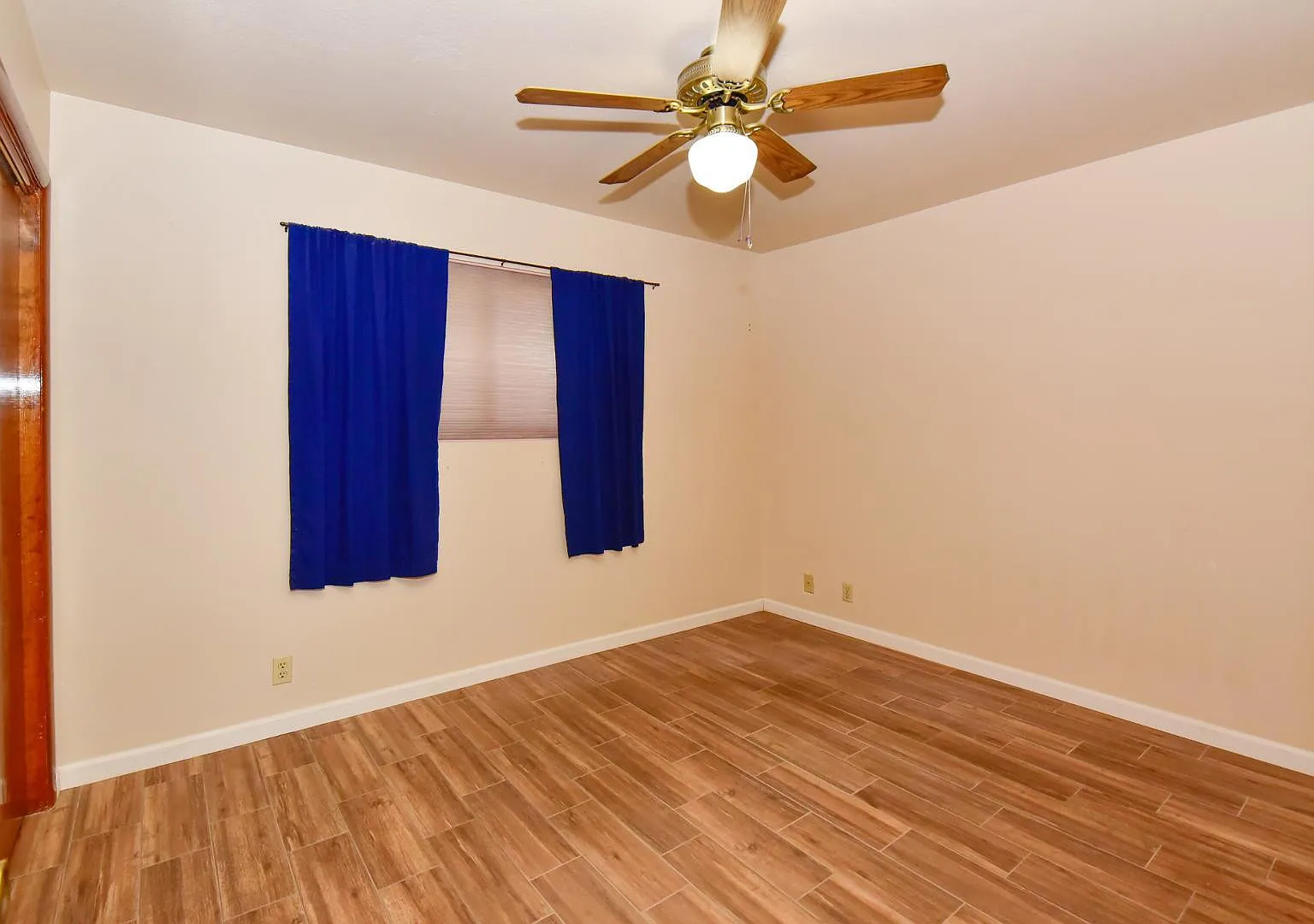 2 bed, 2.0 bath, 1995 sqft, $1,530 — Photo 3