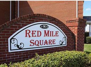 975 Red Mile Rd, Lexington, KY 40504