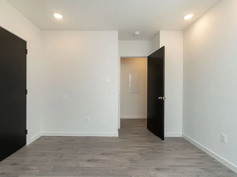 5734 Walnut St — Photo 15