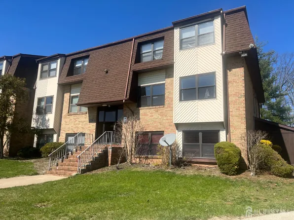 1941 Raspberry Ct, Edison, NJ 08817