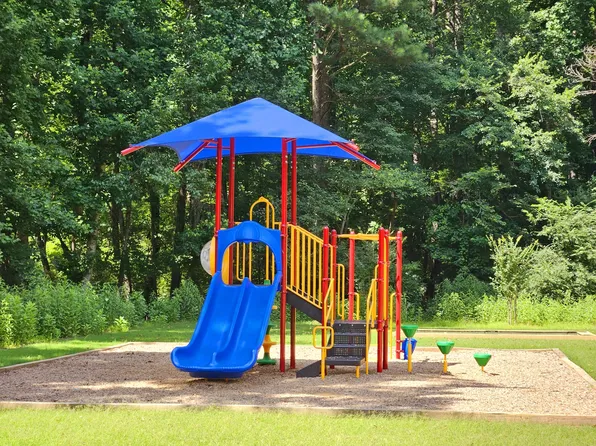 245 Seasons Pkwy #1, Norcross, GA 30093