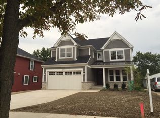 874 S Chatham Ave, Elmhurst, IL