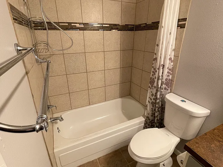 1331 Birch St #7 — Photo 7