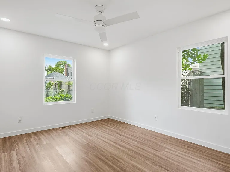 322 Arden Rd — Photo 9
