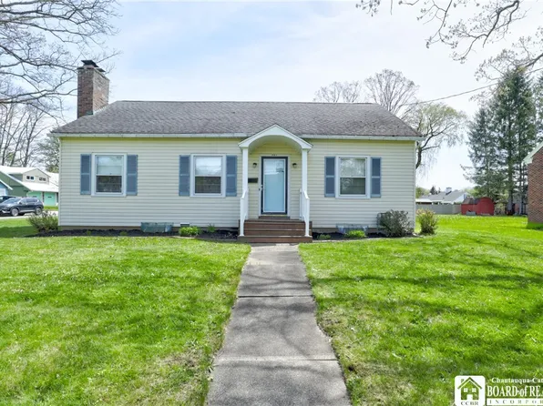 261 Cole Ave, Jamestown, NY 14701