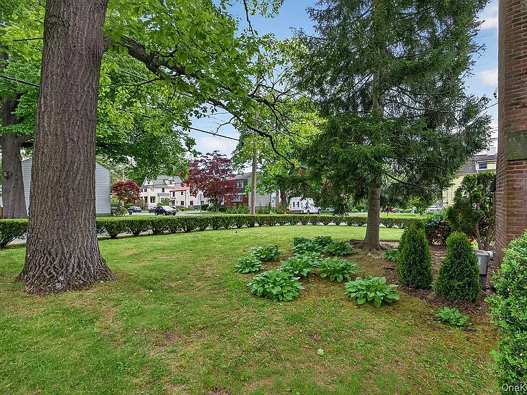 155 White Rd — Photo 25
