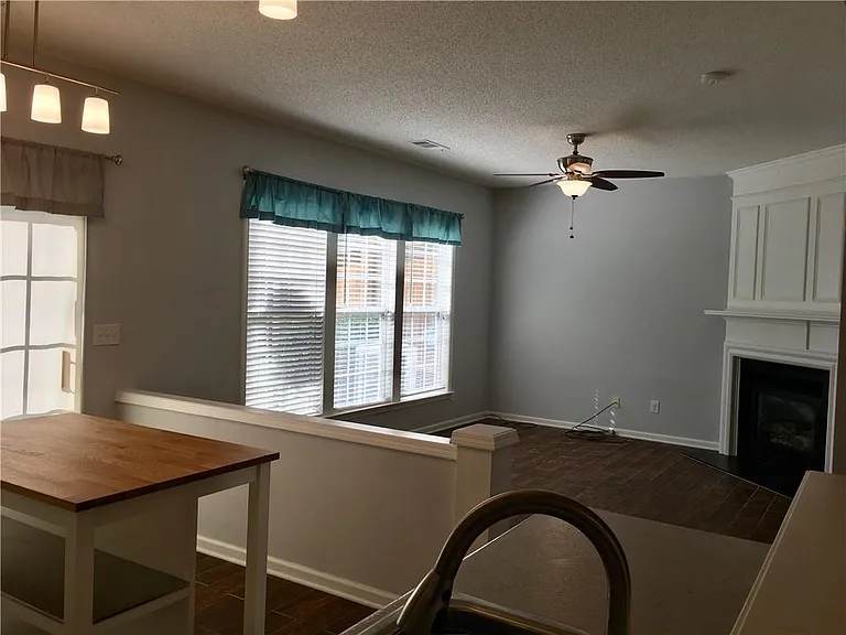 6004 Falling Water Ct — Photo 10