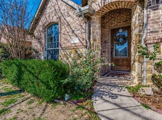 921 Raleigh Path Rd, Denton, TX 76208