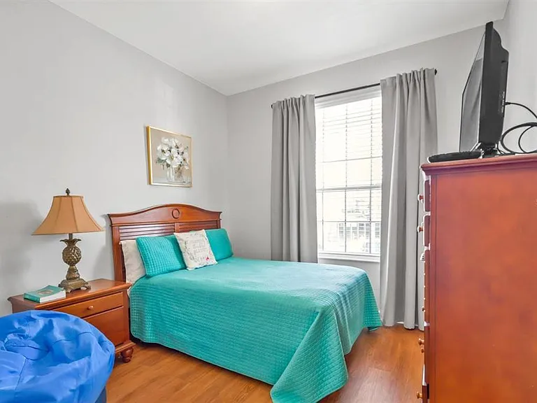 2310 Silver Palm Dr #201 — Photo 20