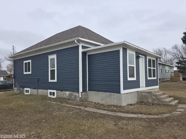 502 N Broadway St, Groton, SD 57445