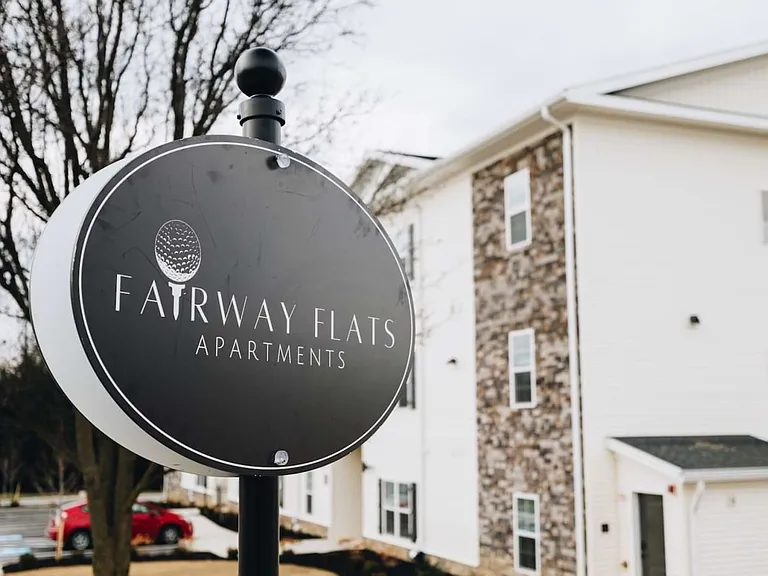 Fairway Flats Apartments — Photo 22