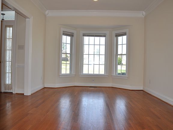 3rd image of 8805 Eli Pl