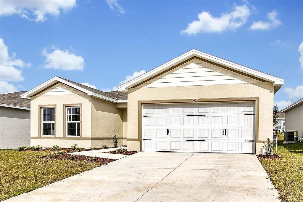 3 bed, 2.0 bath, 1312 sqft, $1,895 — Photo 2