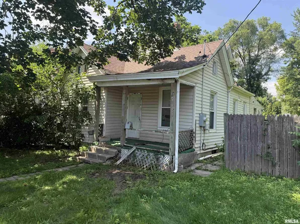 907 E Virginia Ave, Peoria, IL 61603