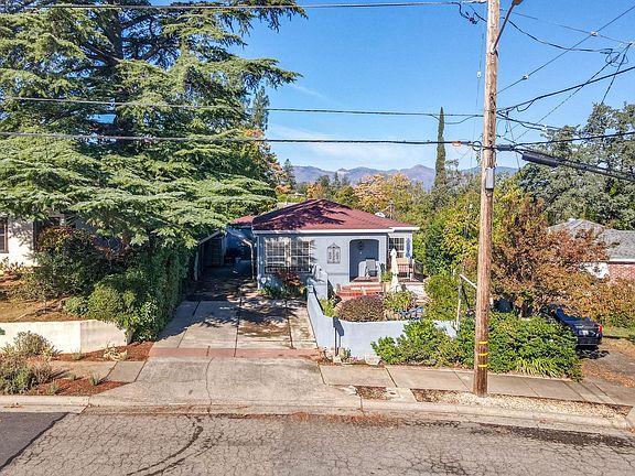 2nd image of 2058 Sonoma St