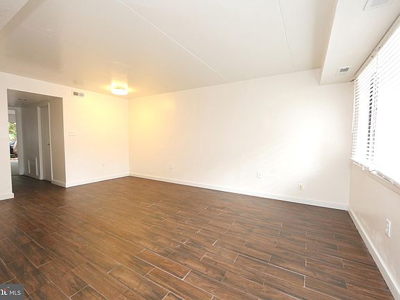 3rd image of 525-31 S 13th St #527A
