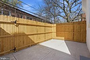 2528 Page St — Photo 15