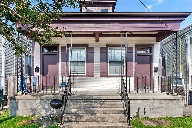 1st image of 2725 Taylor St