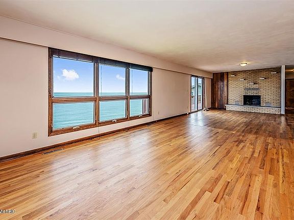 4th image of 1200 Shore Dr