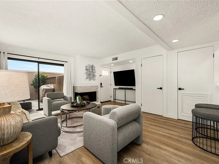 25761 Le Parc #105 — Photo 9