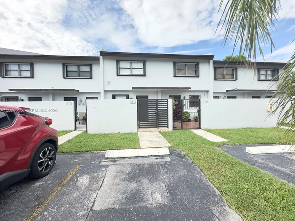 8010 SW 152nd Ave APT 211, Miami, FL 33193