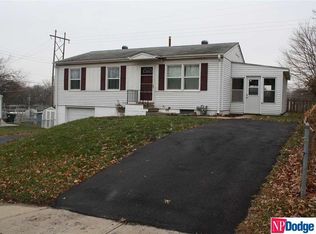 7205 James Ave, La Vista, NE 68128