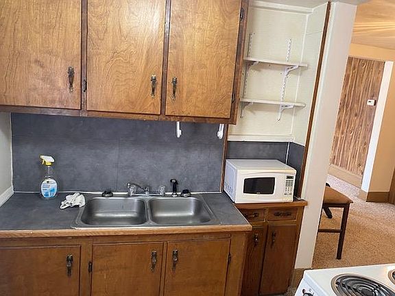 3rd image of 329 S 12th St #2