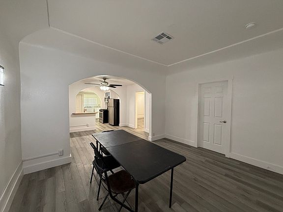 3rd image of 1509 E Roosevelt St #1