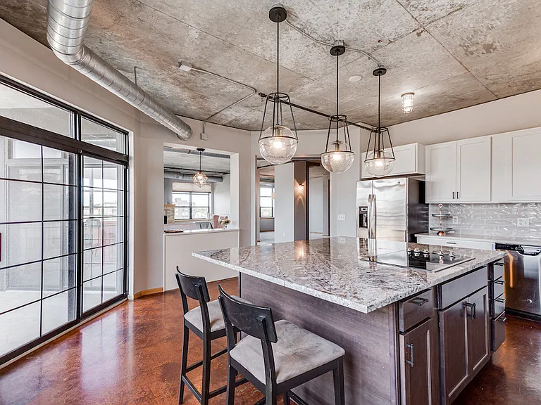 Heritage Landing — Photo 18