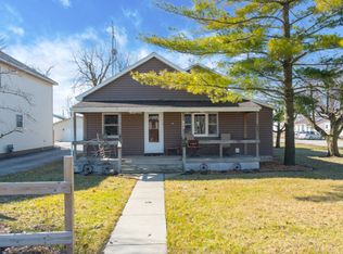195 W Maple St, Coal City, IL 60416