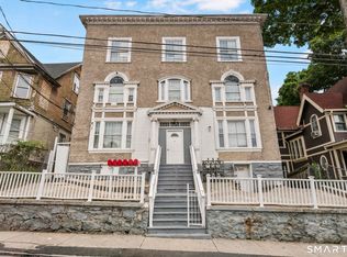 134 Chestnut Ave, Waterbury, CT 06710