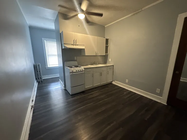 189 Lake Ave — Photo 8