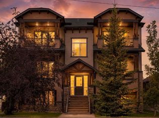 110 S 12th Ave NE #301, Calgary, AB T2E0Z9